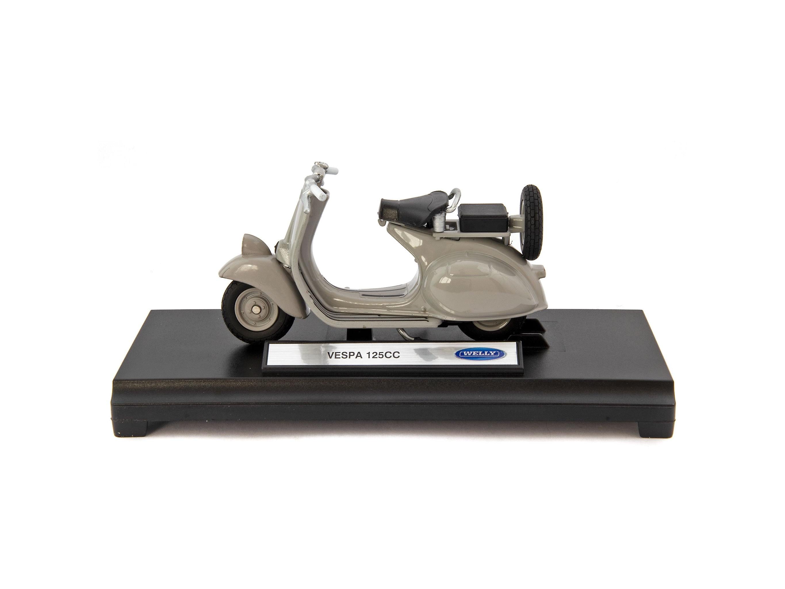 Vespa 124CC 1953 grey - 1:18 Scale Diecast Model Scooter-Welly-Diecast Model Centre