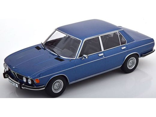 BMW 3.0S (E3) 2.Series 1971 blue metallic 1:18 Scale Model Car