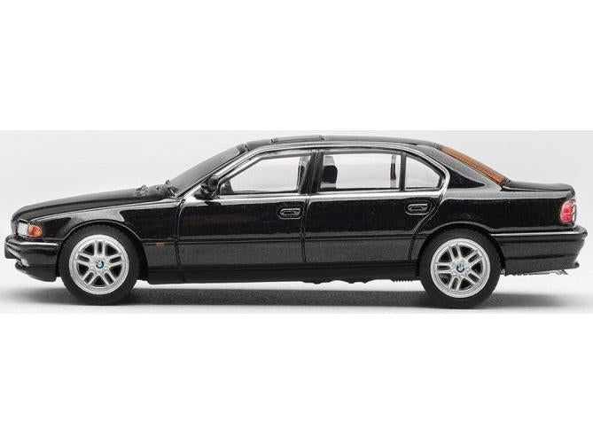 BMW 750iL Black Sapphire (LHD) Blister Packaging 1:64 Scale Diecast Model Car – MINI GT-MINI GT-Diecast Model Centre