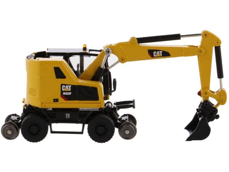 CAT M323F Railroad Wheeled Excavator Safety Yellow 1:87 Scale Diecast Masters Model