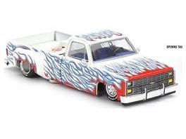 Chevrolet Silverado Dually on Fire V2 1:64 Scale MINI GT Diecast Model-MINI GT-Diecast Model Centre