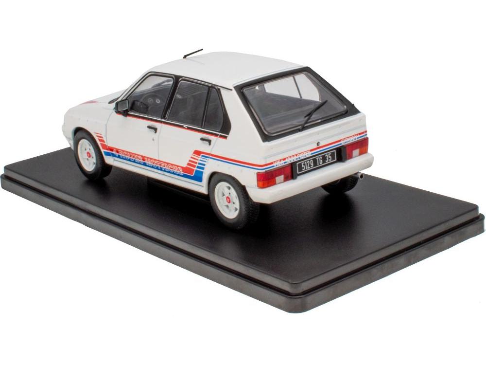Citroen Visa 1000 Pistes White 1983 1:24 Scale Unbranded Diecast Model Car-Unbranded-Diecast Model Centre