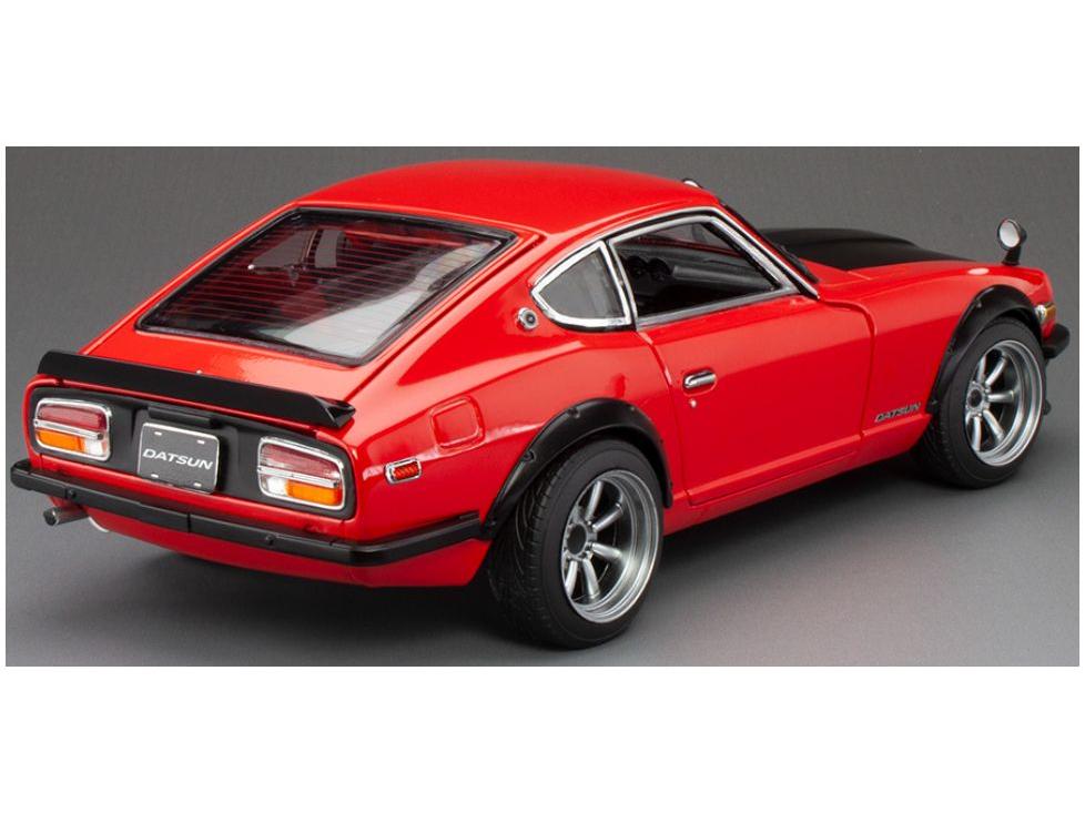 Datsun 240Z Red 1971 1:18 Scale Sun Star Diecast Model Car-Sun Star-Diecast Model Centre
