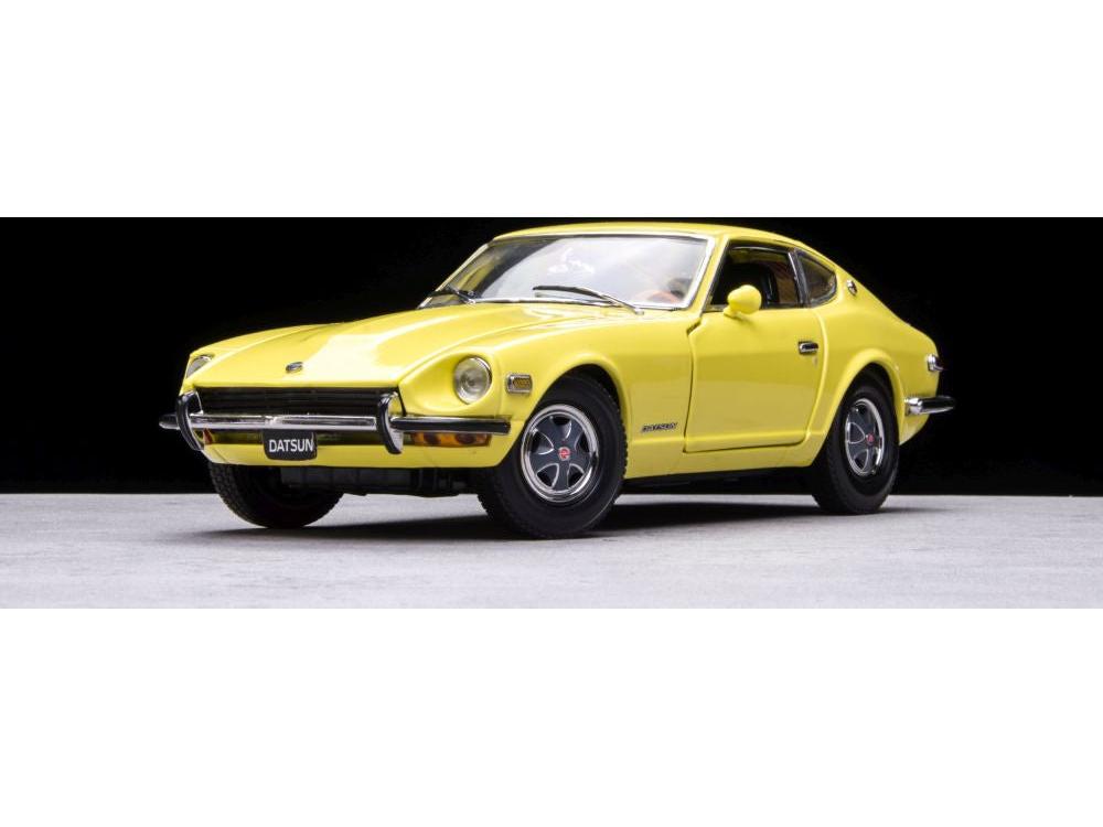 Datsun 240Z Yellow 1972 1:18 Scale Sun Star Diecast Model Car-Sun Star-Diecast Model Centre