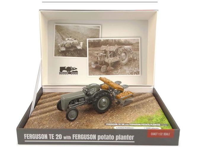 Ferguson TE 20 Tractor w/Ferguson Potato Planter 1:32 Scale Universal Hobbies Diecast Model-Universal Hobbies-Diecast Model Centre