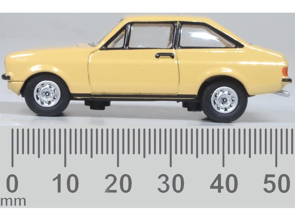 Ford Escort Mk2 Sahara Beige 1:76 Scale Diecast Car – Oxford Diecast-Oxford Diecast-Diecast Model Centre