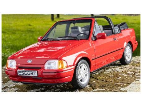 Ford Escort Mk4 XR3i Cabriolet Flamenco Red 1986 1:18 Scale Resin Model Car – OttOmobile-OttOmobile-Diecast Model Centre