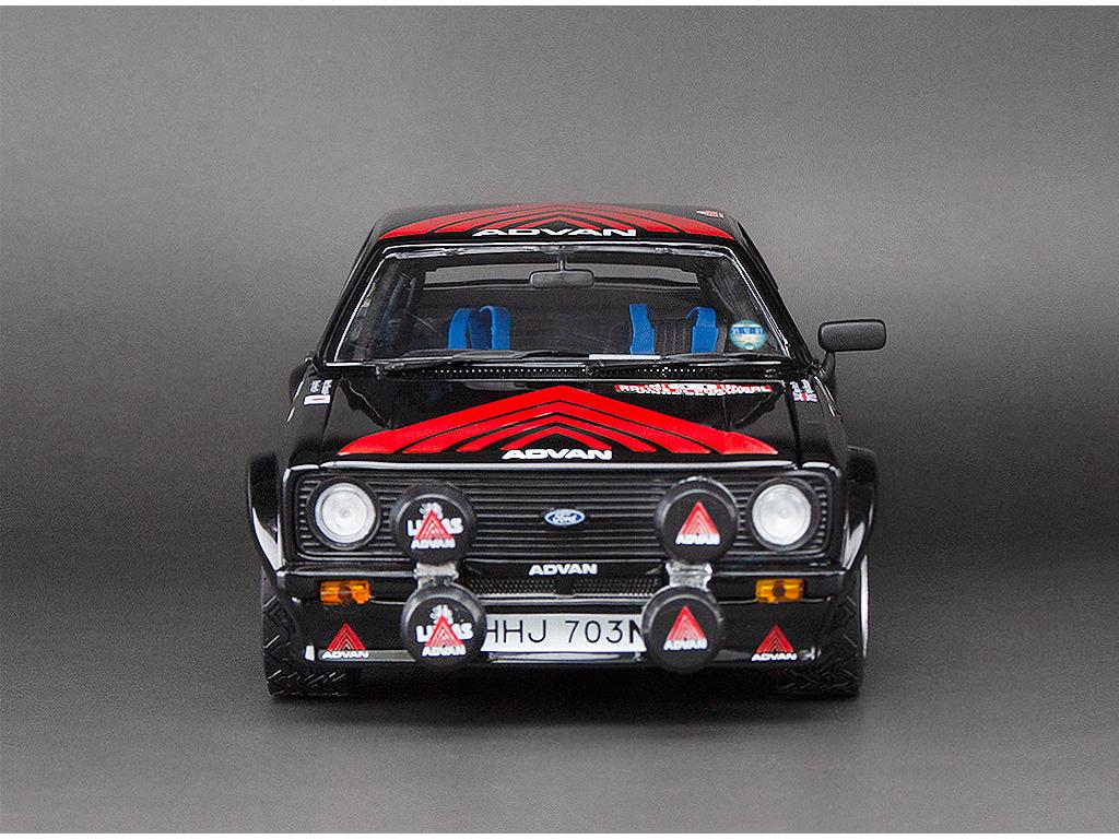 Ford Escort RS1800 #31 Shinozuka Harris Rallye de Portugal Vinho do Porto 1981 1:18 Scale Sun Star Diecast Model