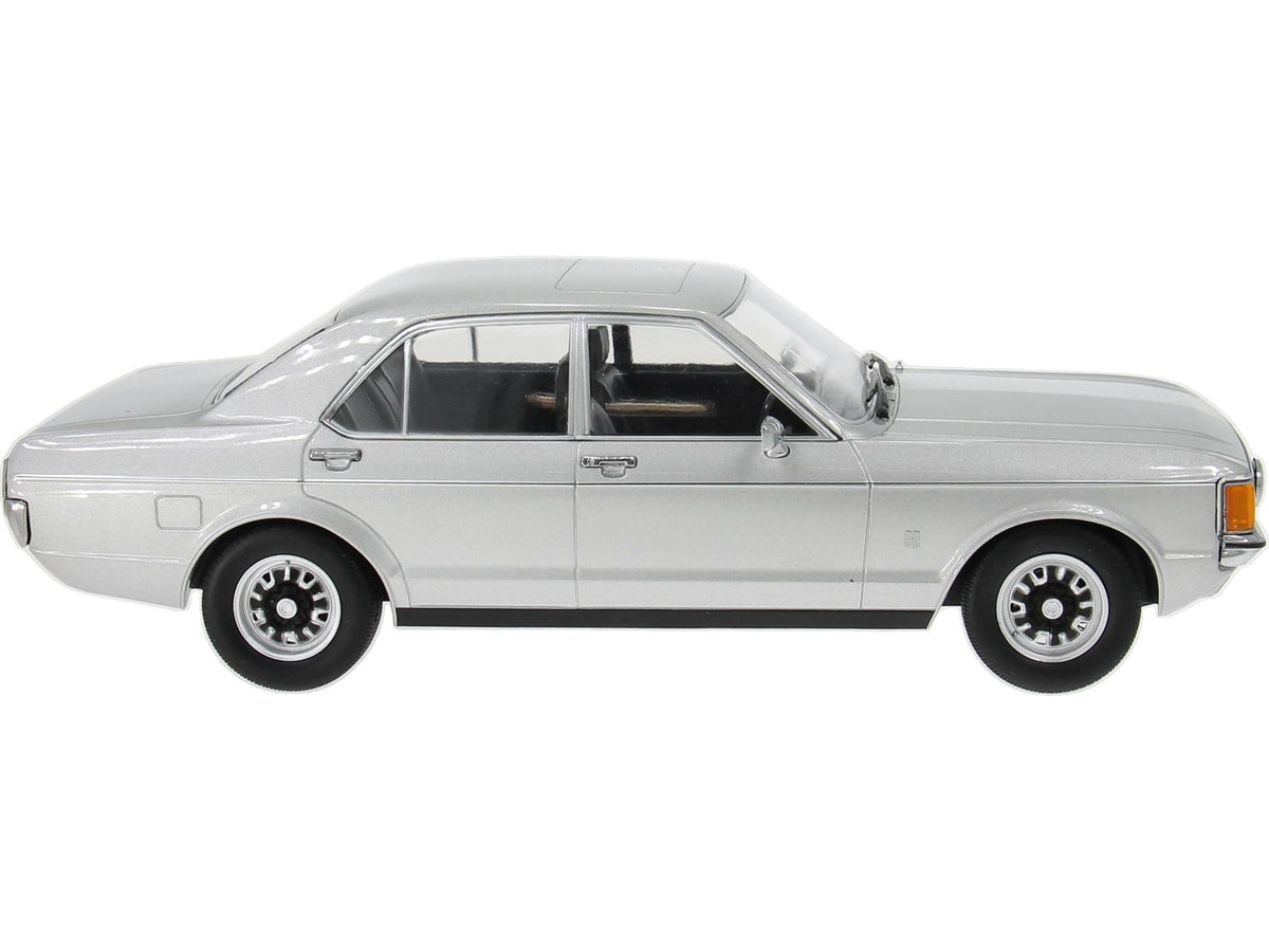 Ford Granada Mk1 Silver RHD UK Exclusive 360pcs 1:18 Scale Diecast Car – Model Car Group-Model Car Group-Diecast Model Centre