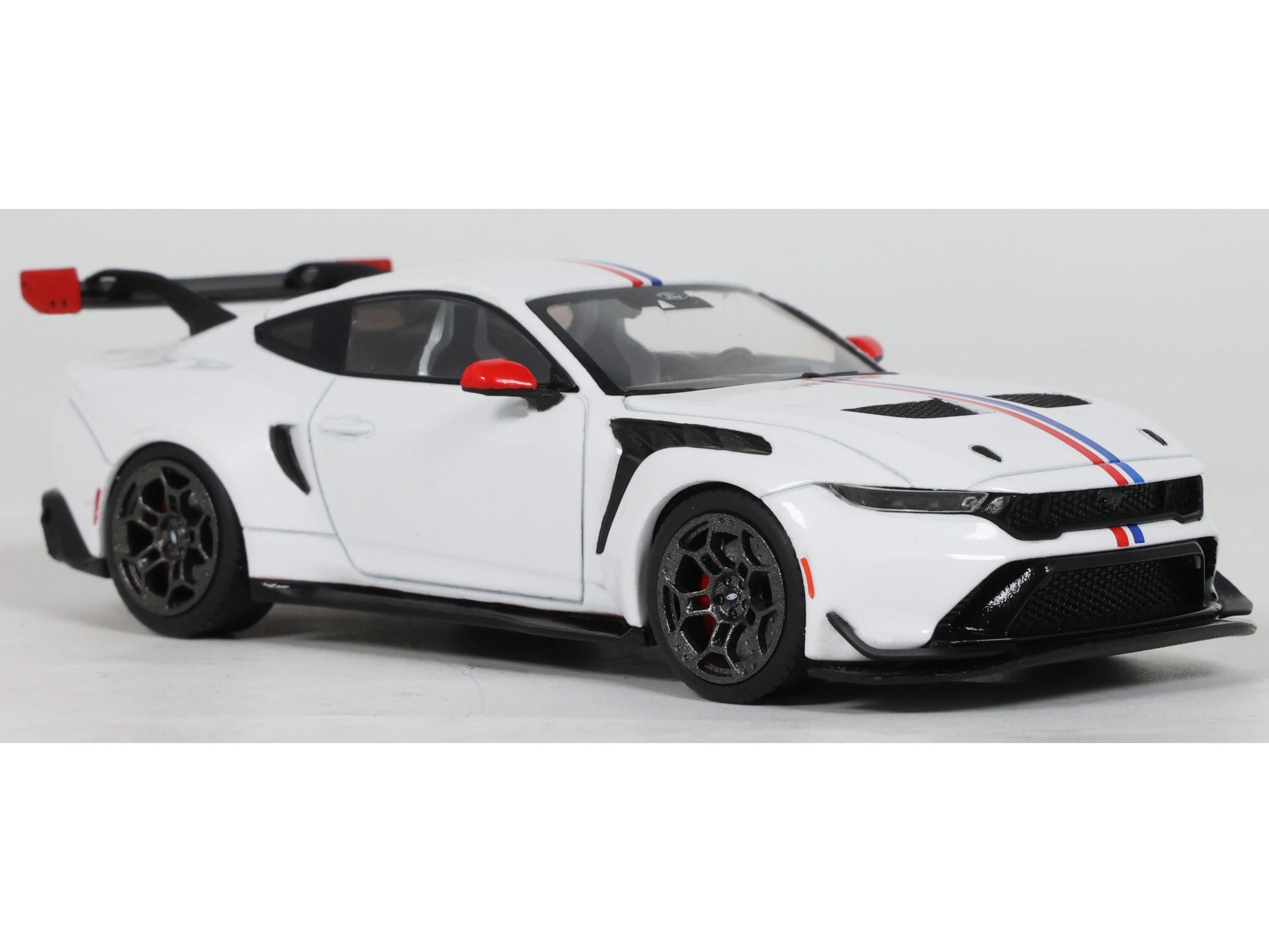 Ford Mustang GTD Frozen White 2025 1:43 Scale Solido Diecast Model Car-Solido-Diecast Model Centre