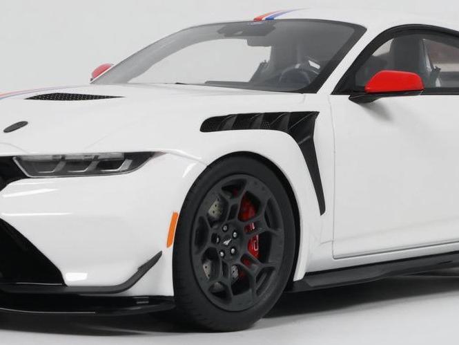 Ford Mustang GTD 'Spirit Of America' Performance White 2025 1:18 Scale GT Spirit Resin Model Car-GT Spirit-Diecast Model Centre