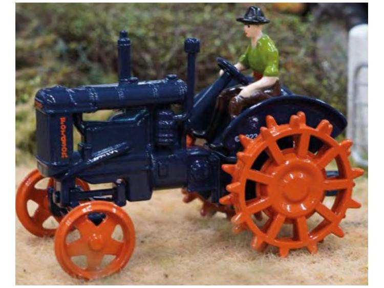 Fordson Major w/Steer Wheels (Limited Edition) 1:32 Scale Britains-Britains-Diecast Model Centre