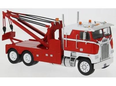 Freightliner FLA Tow Truck Red/White 1987 1:43 Scale Diecast Truck – IXO-IXO-Diecast Model Centre