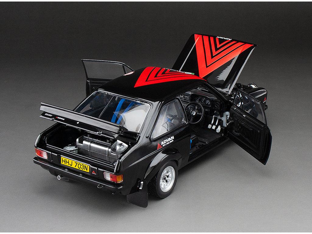 Ford Escort RS1800 #31 Shinozuka Harris Rallye de Portugal Vinho do Porto 1981 1:18 Scale Sun Star Diecast Model