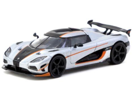 Koenigsegg Agera RS Plata/Negro Modelo a escala 1:64 Tarmac Works