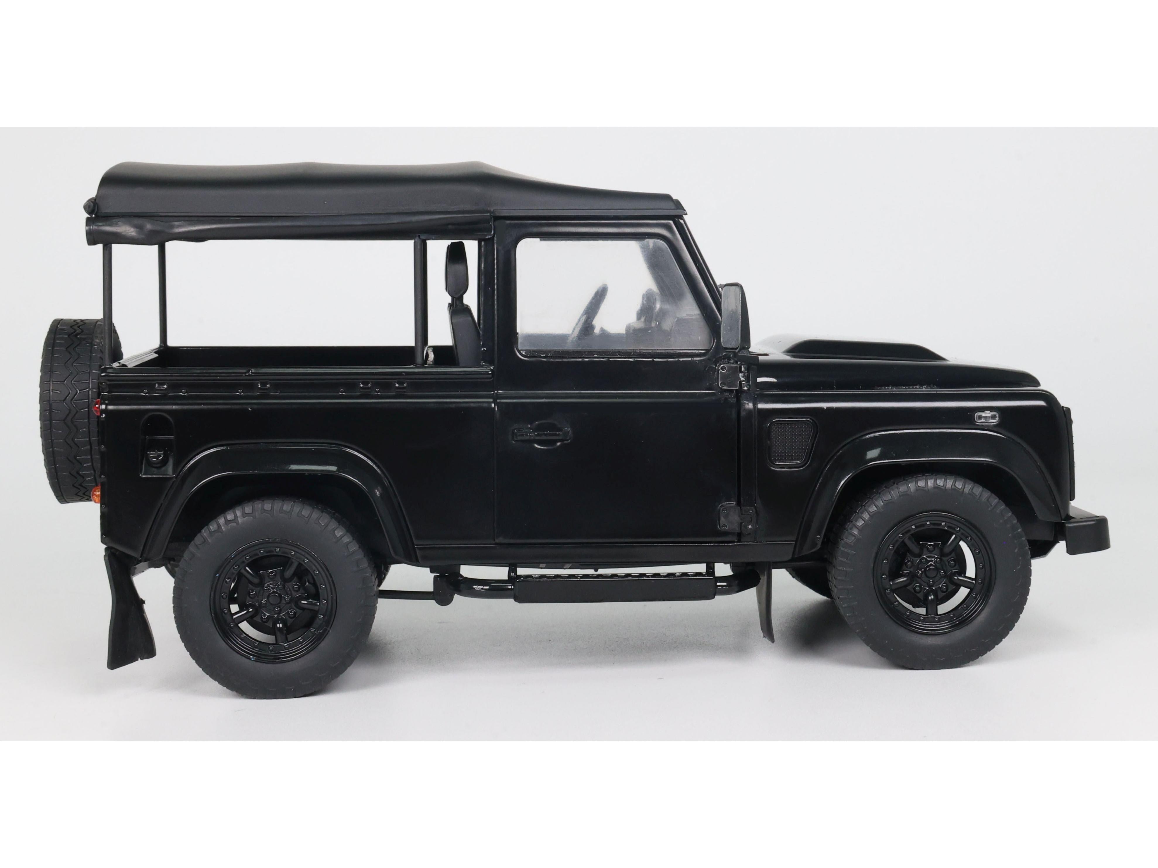 Land Rover Defender 90 Short w/Rear Cover Black 2016 1:18 Scale Solido Diecast Model Car-Solido-Diecast Model Centre