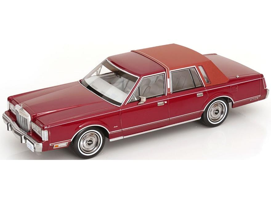 Lincoln Town Car 1985 Red Metallic From The Movie 'Point Break' 1:18 Scale Diecast Car – KK Scale-KK Scale-Diecast Model Centre