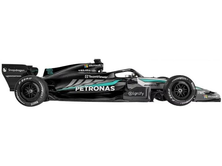 Mercedes-AMG F1 W17 E PERFORMANCE F1 2026 #63 George Russell w/Helmet 1:43 Scale Diecast Model Car – Bburago-Bburago-Diecast Model Centre