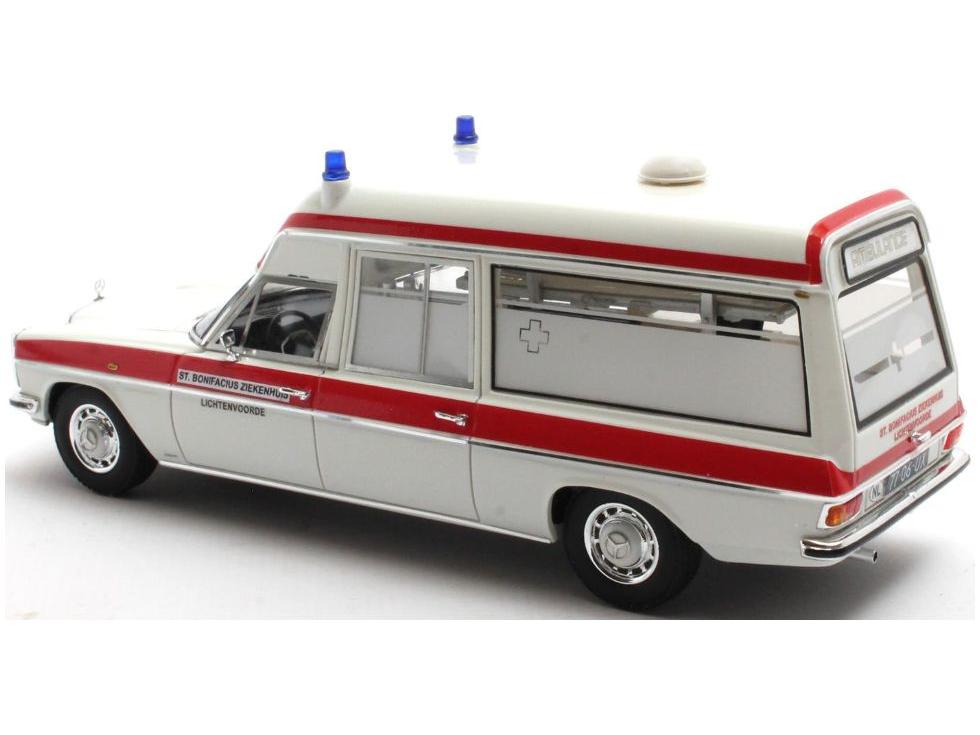 Mercedes-Benz V114 Ambulance Lichtenvoorde 1969-1973 1:43 Scale Matrix Resin Model Car-Matrix-Diecast Model Centre