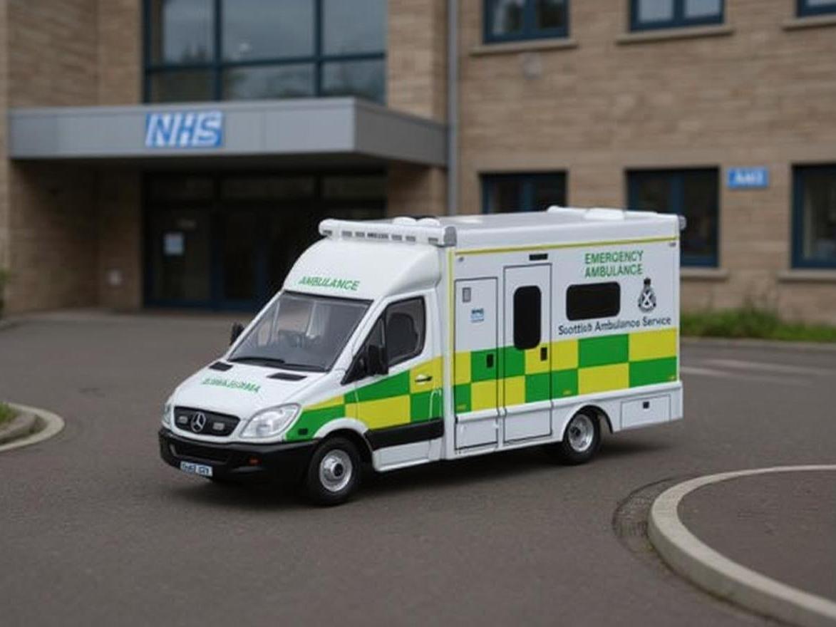 Mercedes Sprinter Ambulance Scottish Ambulance Service 1:76 Scale Oxford Diecast Model