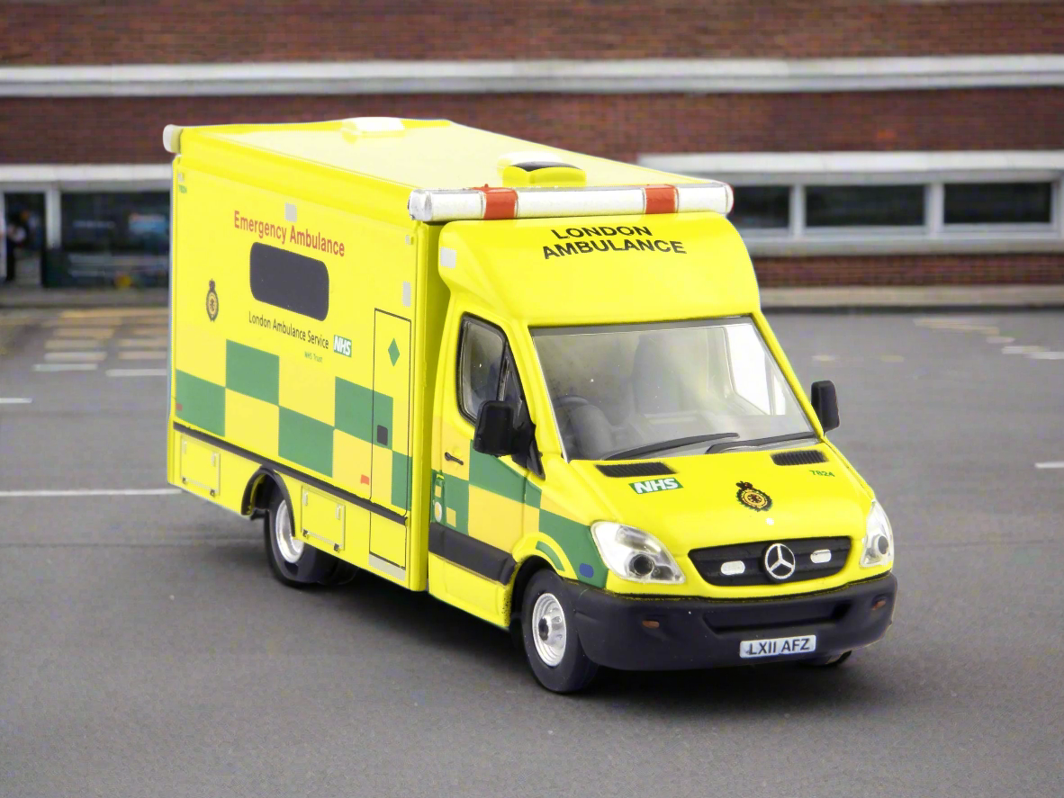 Mercedes Sprinter London Ambulance 1:76 Scale