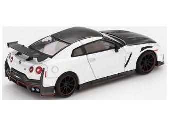 Nissan GT-R NISMO 2024 Brilliant White Pearl (LHD) 1:64 Scale MINI GT Diecast Model (Blister Packaging)-MINI GT-Diecast Model Centre