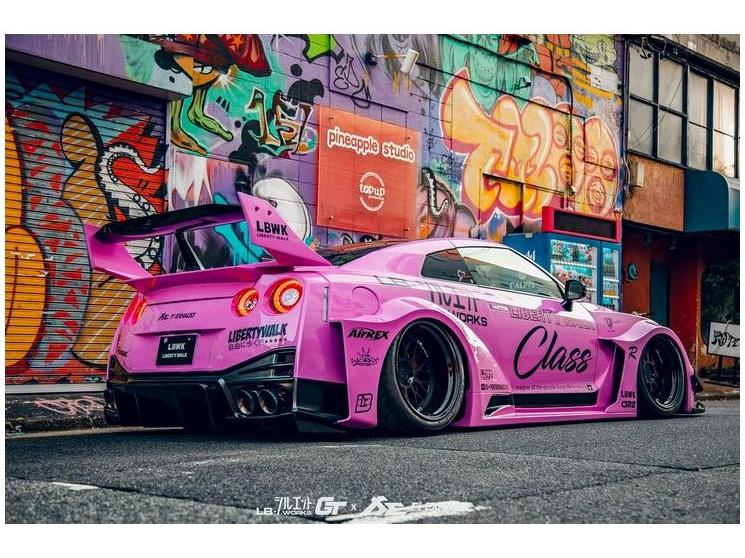 Nissan GT-R (R35) Liberty Walk Silhouette Body Kit Pink 2025 1:18 Scale Solido Diecast Model Car-Solido-Diecast Model Centre