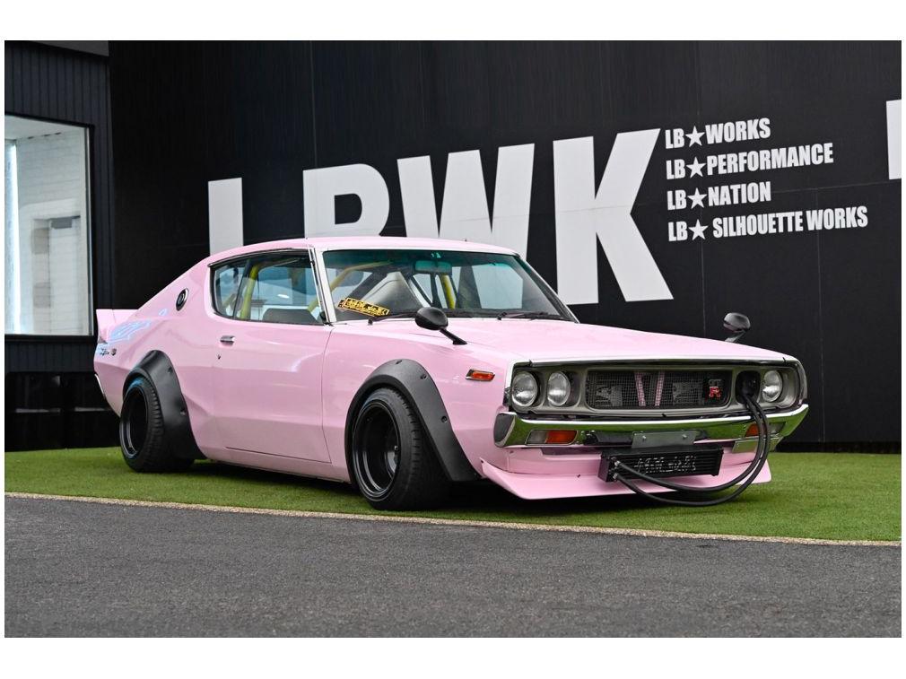 Nissan Skyline GT-R (KPGC110) 'Kenmeri' w/Liberty Walk Body Kit Pink 1972 1:43 Scale Solido Diecast Model Car-Solido-Diecast Model Centre