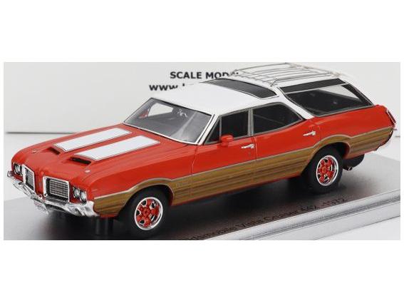 Oldsmobile Vista Cruiser 442 SW Red White Wood Station Wagon 1972 1:43 Scale Kess Resin Model-Kess-Diecast Model Centre