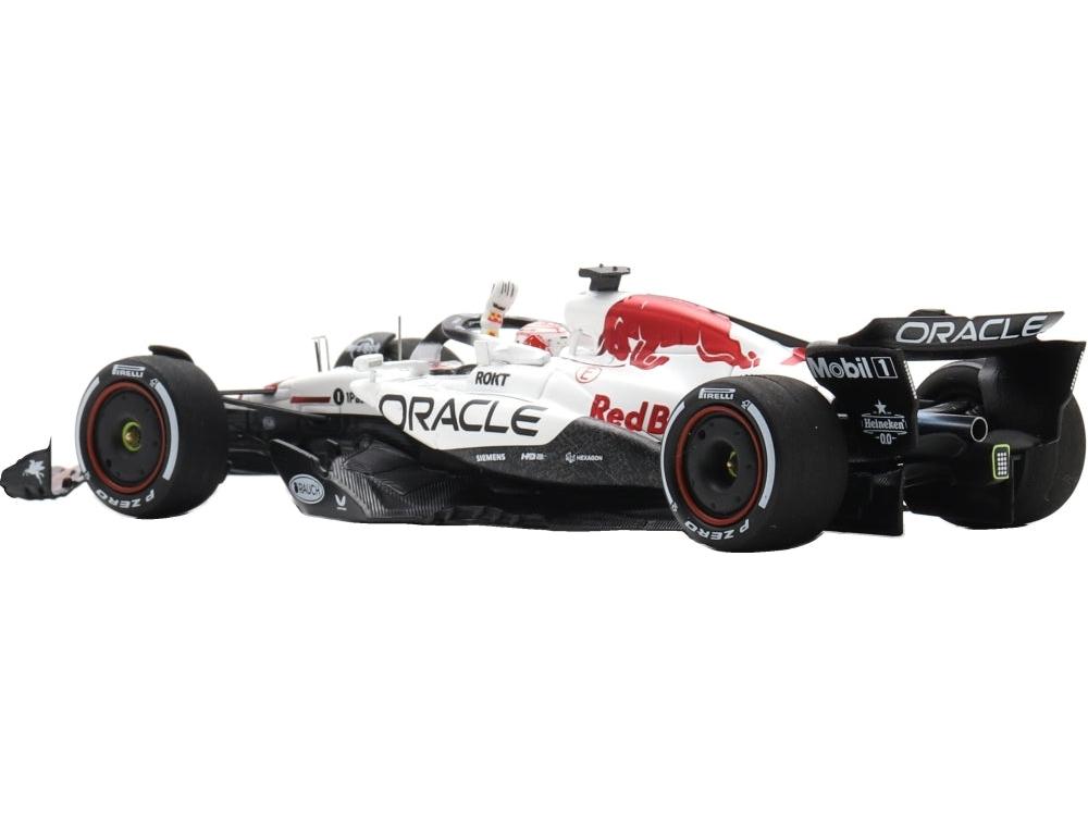 Oracle Red Bull Racing RB21 #1 1st Japanese GP 2025 Max Verstappen w/Pit Board 1:43 Scale Resin Car – Spark-Spark-Diecast Model Centre