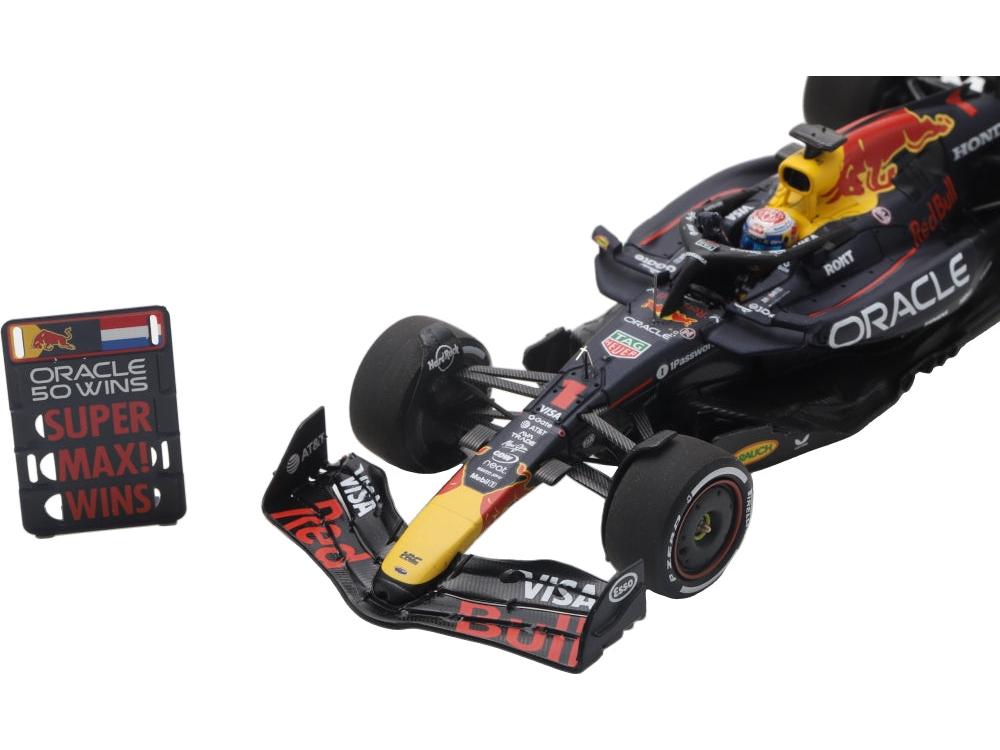 Oracle Red Bull Racing RB21 #1 Winner F1 Italian GP 2025 Vestappen Oracle 50 Wins w/Pit Board 1:43 Scale Resin Car – Spark-Spark-Diecast Model Centre
