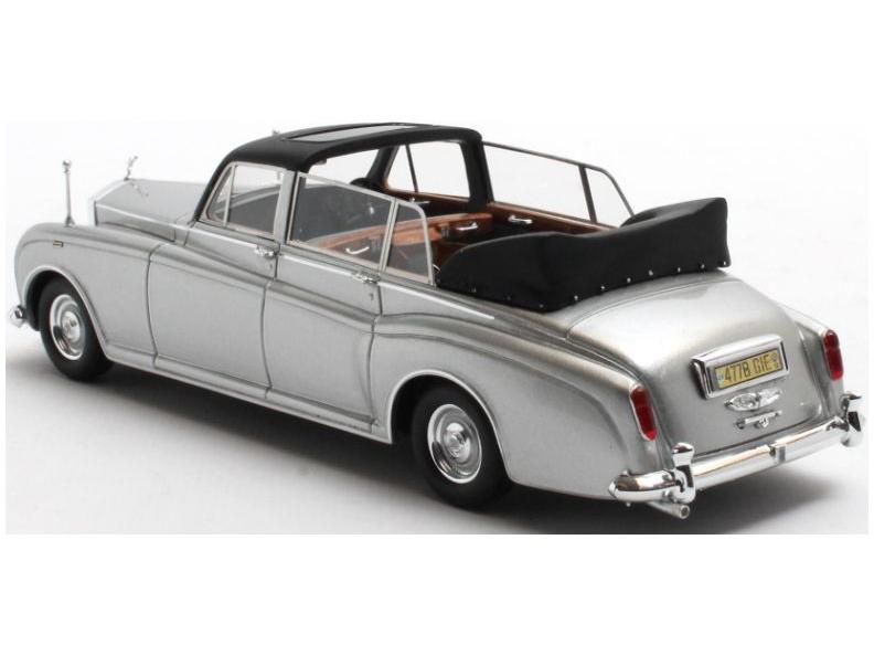 Rolls Royce Phantom VI Landaulette Silver Metallic 1973 1:43 Scale Matrix Resin Model Car-Matrix-Diecast Model Centre