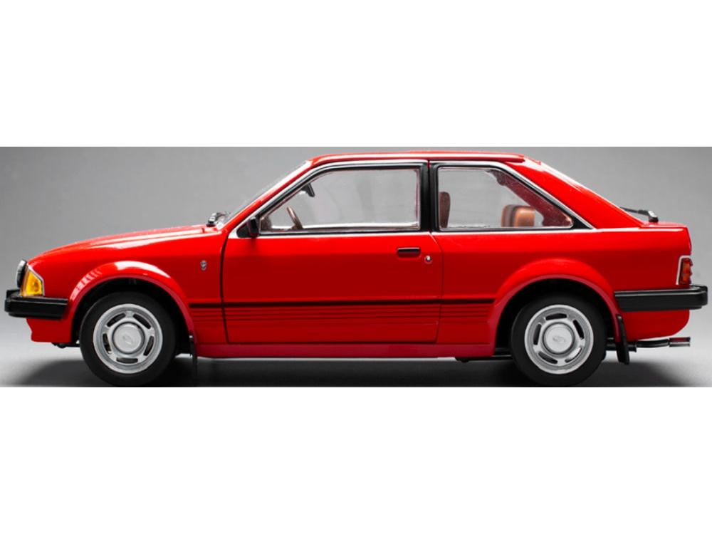 Ford Escort Mk3 Ghia 1981 Red LHD 1:18 Scale Sun Star Diecast Model Car