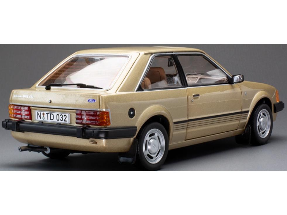 Ford Escort Mk3 Ghia 1981 Gold LHD 1:18 Scale Sun Star Diecast Model Car