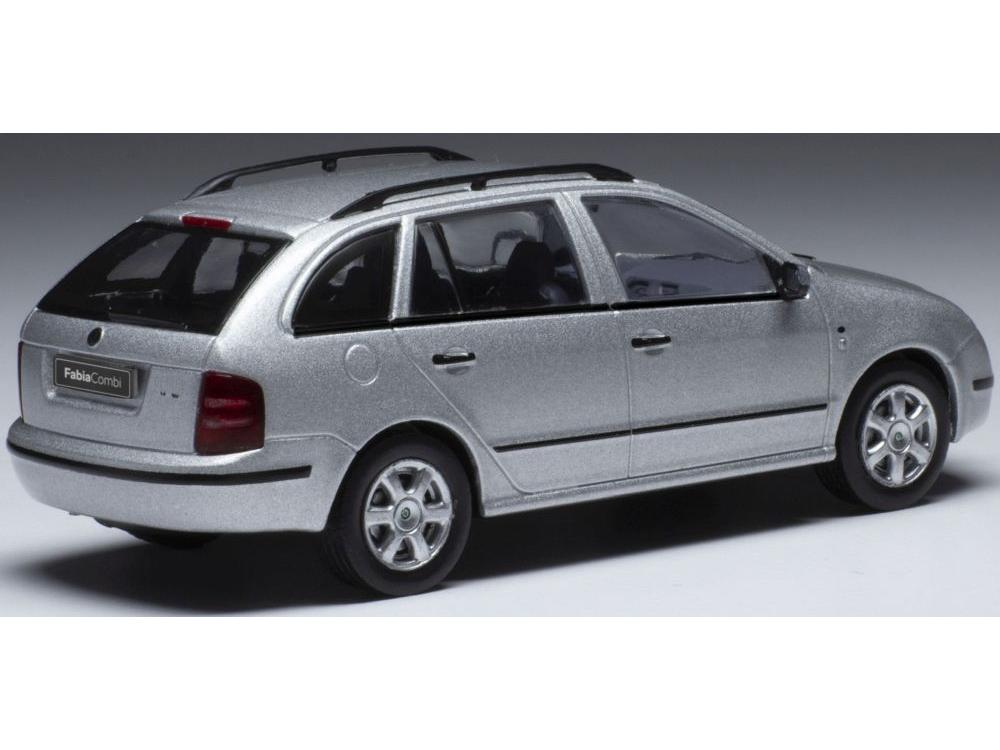Skoda Fabia Silver 2000 1:43 Scale IXO Diecast Model Car-IXO-Diecast Model Centre