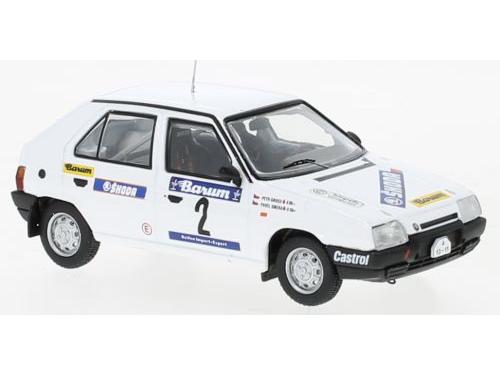 Skoda Favorit 136 L #2 Rallye Valasskaa Zima 1989 P.Sibera/P.Gross 1:43 Scale IXO Diecast Model Car-IXO-Diecast Model Centre