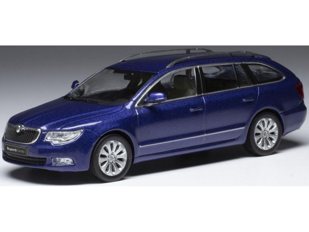Skoda Superb II 3T Metallic Blue 2008 1:43 Scale IXO Diecast Model Car-IXO-Diecast Model Centre