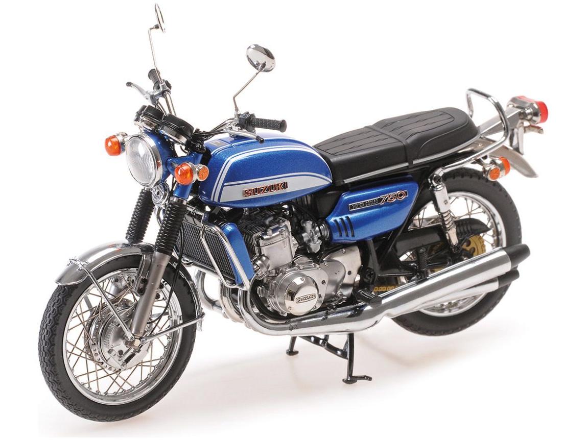 Suzuki GT750 Diecast Model 1972 | 1:12 Minichamps Blue