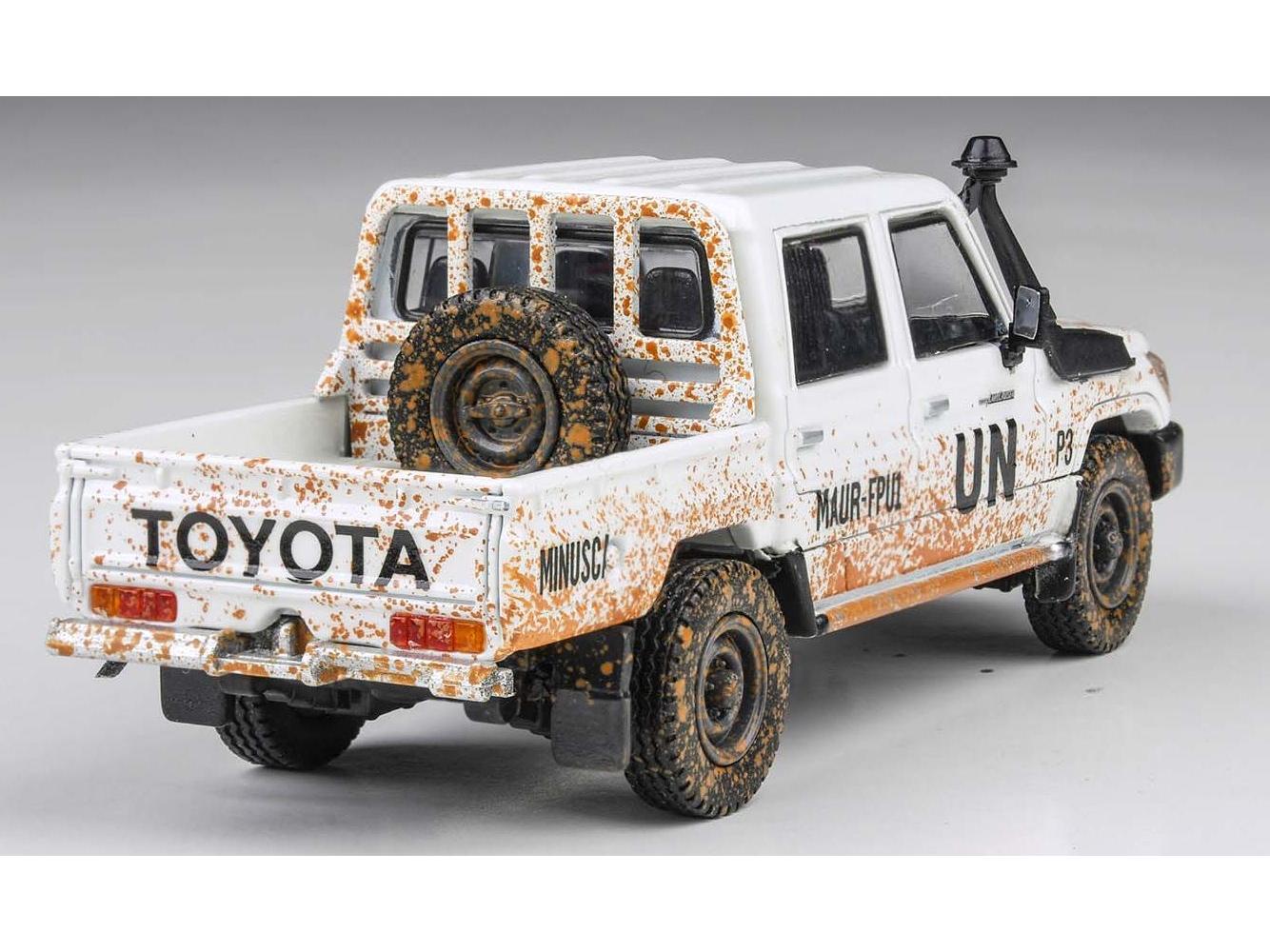 Toyota Land Cruiser LC79 UN Minusca Off Road Effect 2014 (LHD) 1:64 Scale Paragon Diecast Model Car-Paragon-Diecast Model Centre
