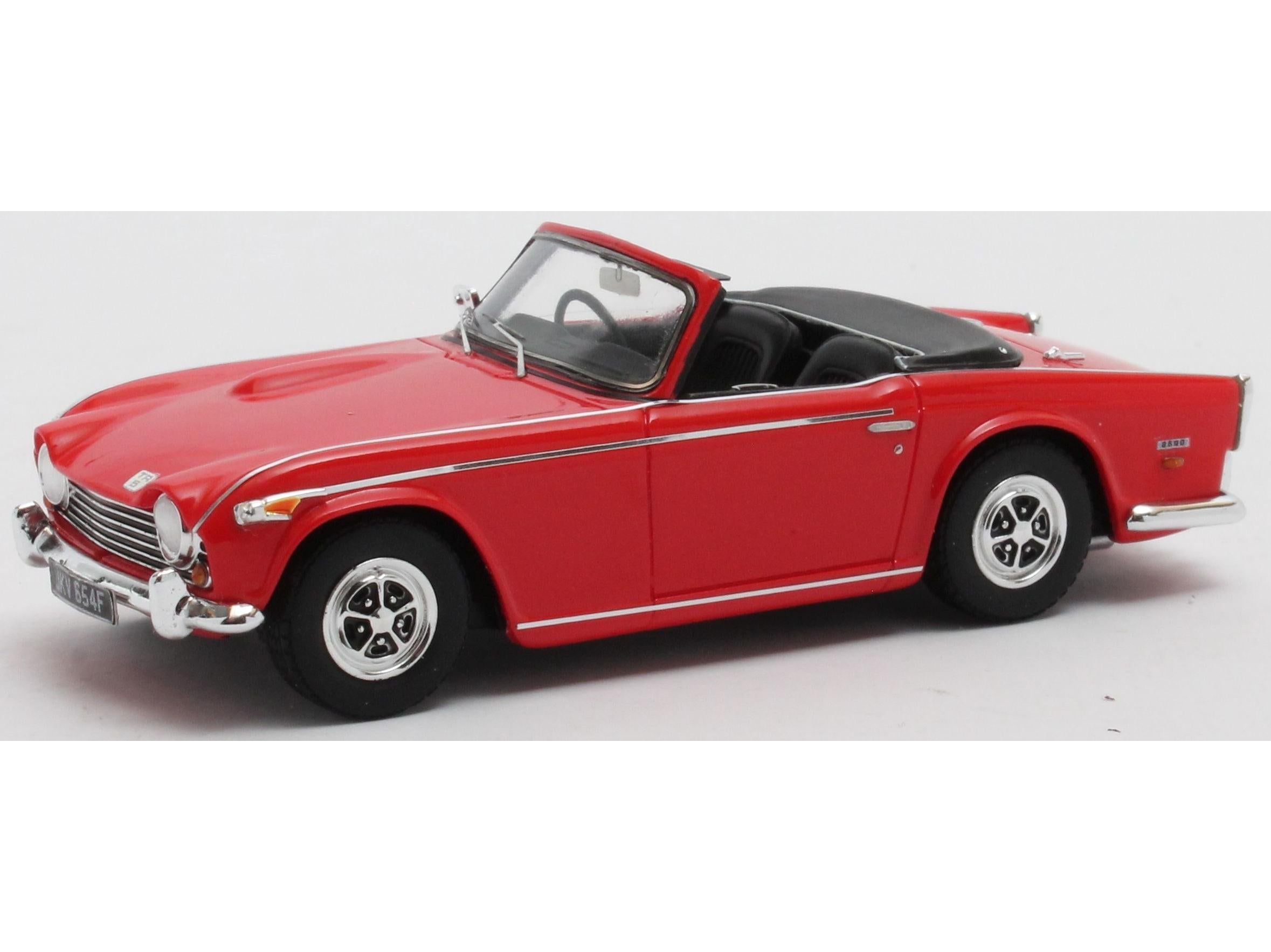 Triumph TR5 p.i. Red 1967-1968 1:43 Scale Matrix Resin Model Car
