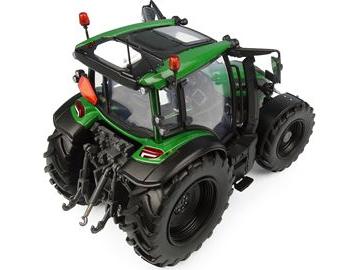 Valtra G135 Tractor Green 1:32 Scale Universal Hobbies Diecast Model-Universal Hobbies-Diecast Model Centre