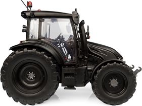 Valtra G135 Tractor Matt Black 1:32 Scale Universal Hobbies Diecast Model-Universal Hobbies-Diecast Model Centre