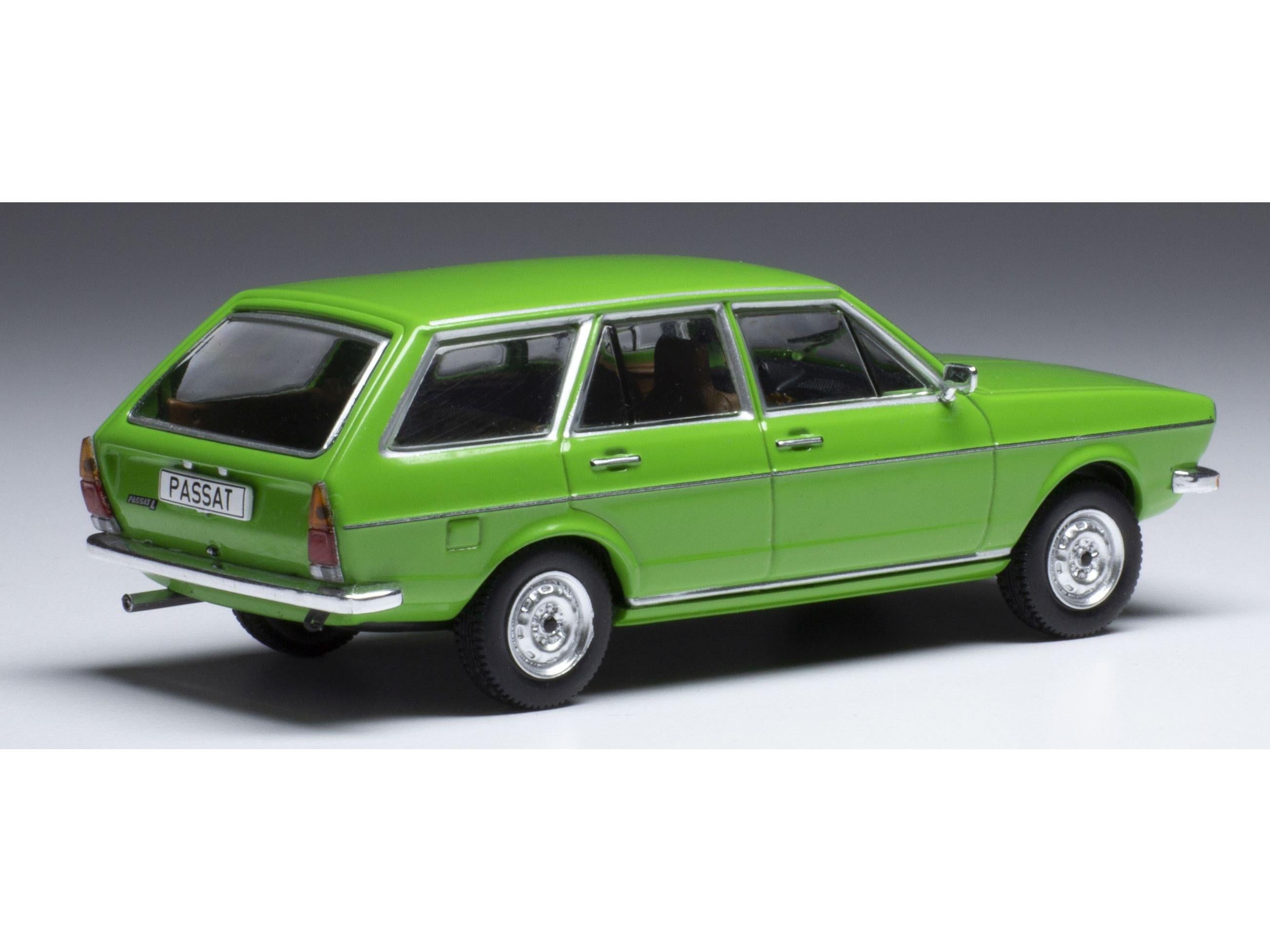Volkswagen Passat Variant LS Green 1975 1:43 Scale IXO Diecast Model Car-IXO-Diecast Model Centre