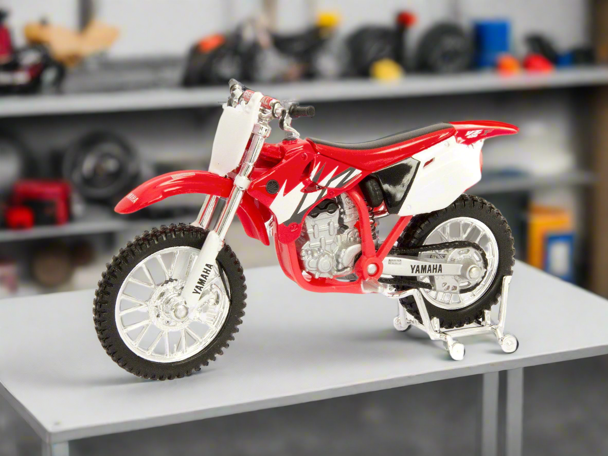 Yamaha YZ-450F red 1:18 Scale Motorcycle Model