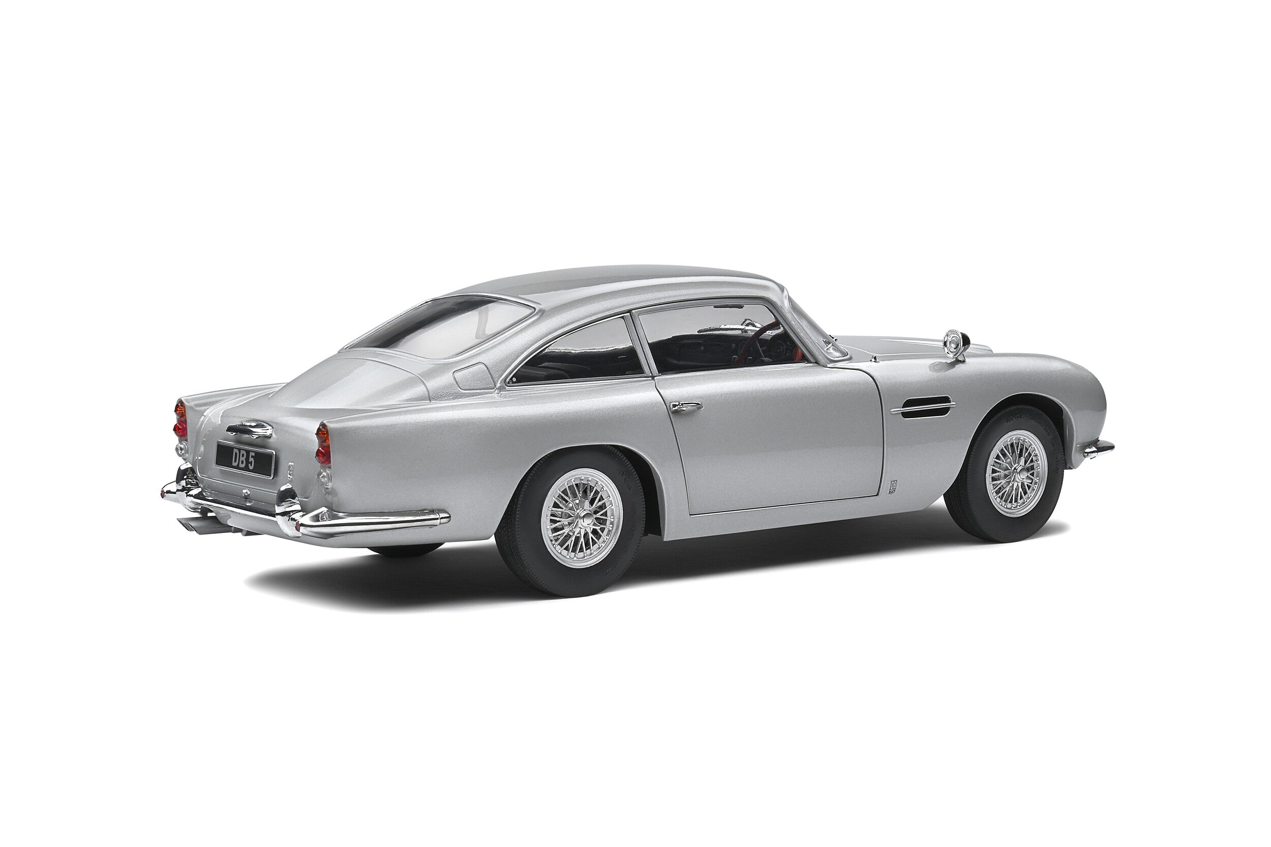 Aston Martin DB5 1964 Silver Birch 1:18 Scale Solido Diecast Model