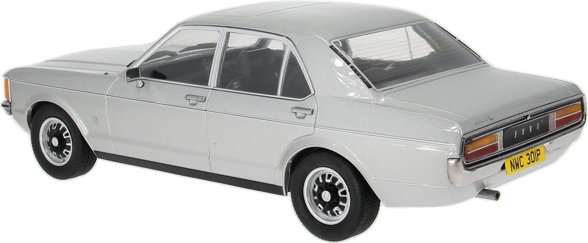 Ford Granada Mk1 Silver RHD UK Exclusive 360pcs 1:18 Scale Diecast Car – Model Car Group