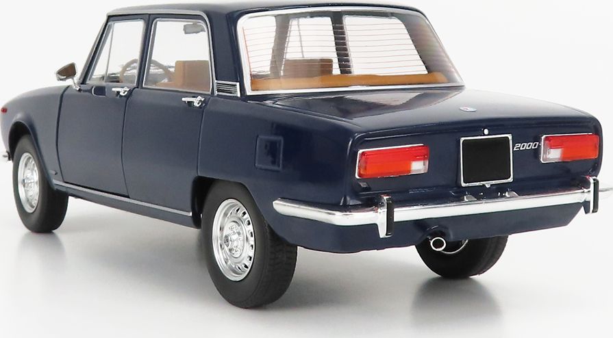 Alfa Romeo 2000 Berlina 1971 w/Commando Polizia Decals 1:18 Scale Diecast Model Car – Mitica