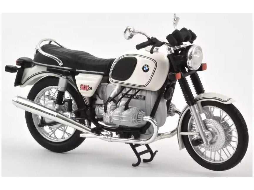 BMW R90/6 1974 white - 1:18 Scale Diecast Model Motorcycle