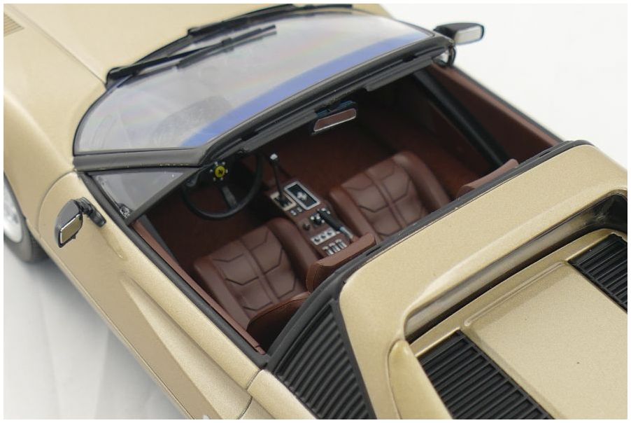 Ferrari 308 GTS Quattrovalvole Oro Chiaro 1:18 Scale Diecast Car – Norev
