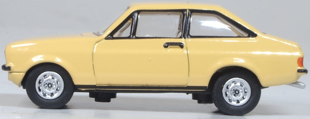 Ford Escort Mk2 Sahara Beige 1:76 Scale Diecast Car – Oxford Diecast